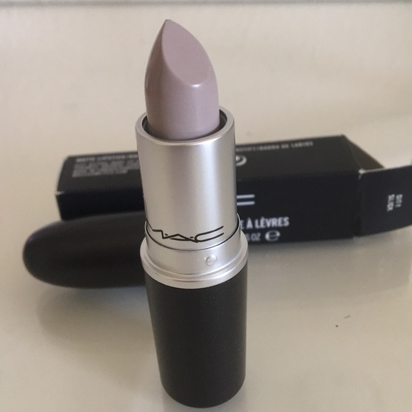 New Mac Lipstick in city slick - Picture 1 of 1